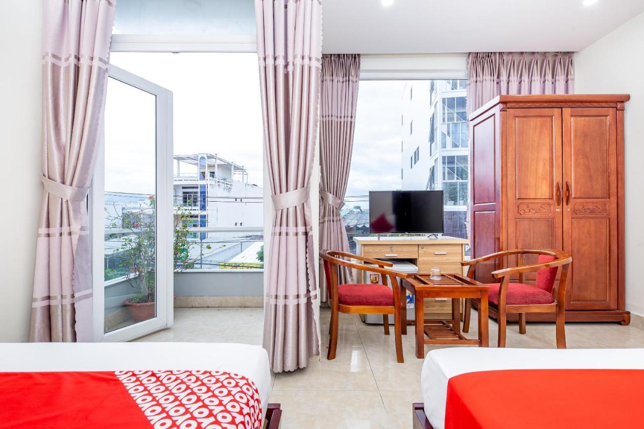 Hotel Oyo 587 Trang Long Nha Trang Esterno foto