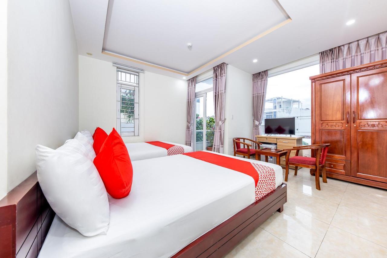 Hotel Oyo 587 Trang Long Nha Trang Esterno foto